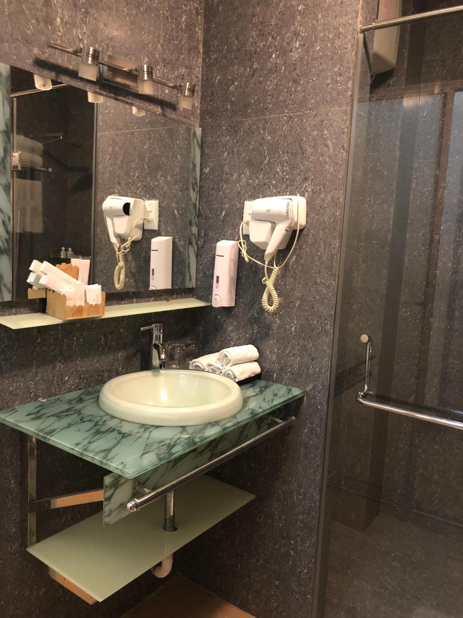 Chau Pho Hotel チャウドック エクステリア 写真